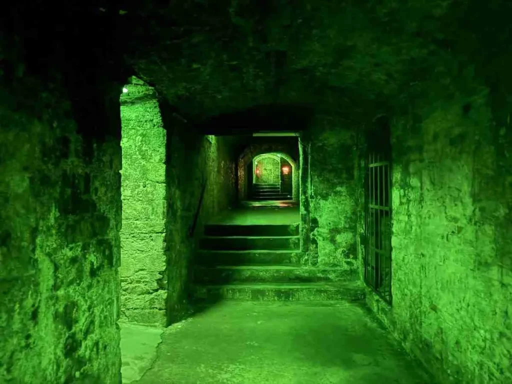 Edinburgh Vaults Terror Tour